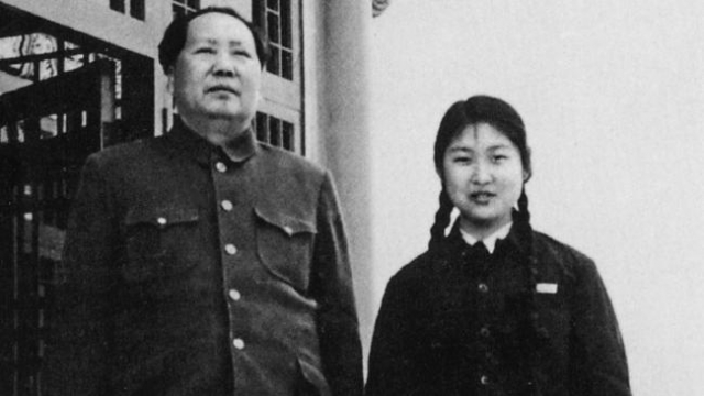 У Мао родилось 10 детей, из которых выжили лишь трое.