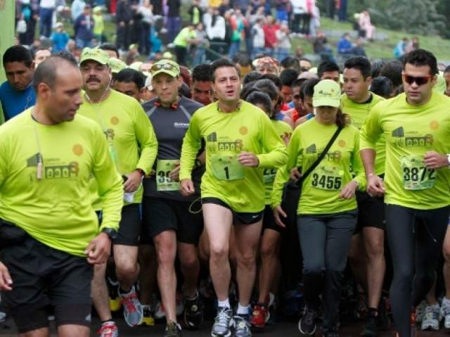 Президент и сам подает пример гражданам, регулярно принимая участие в забеге на 10 км, чтобы воодушевить всех мексиканцев, которые больше всех в мире страдают от ожирения.