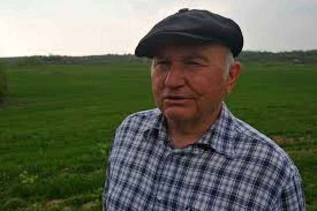 Юрий Лужков : "Моим молоком президент пользуется, и мне это приятно".