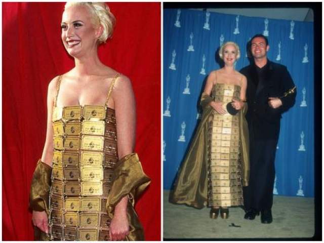 В 1995 году Лизи Гардинер дизайнер костюмов для фильма "Присцилла, королева пустыни", пришла на награждение в платье, сделанном из золотых кредиток. Оно стало предметом всеобщего восхищения и запомнилось публике больше профессиональных достижений Лизи. 
