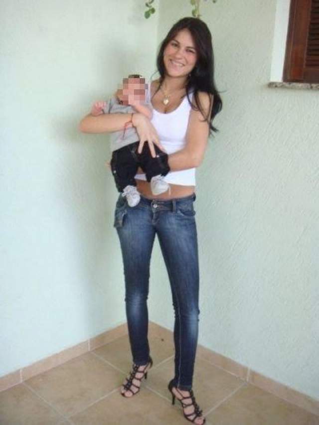В июне 2010 года бразильские правоохранительные органы предъявили Бруно обвинение в убийстве своей бывшей любовницы Элизы Самудио, которая за четыре месяца до убийства родила спортсмену сына. 