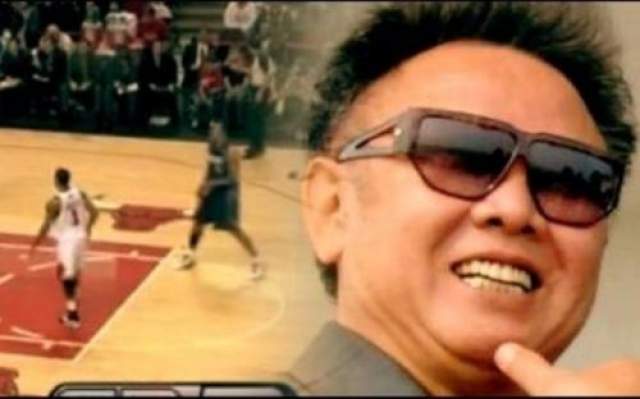 Ким Чен Ир А вот корейский государственный, партийный и военный деятель Ким Чен Ир был преданным поклонником баскетболиста Майкла Джордана.  В доказательство тому может послужить тот факт, что в коллекции его видеозаписей присутствовали все игры знаменитого баскетболиста. 