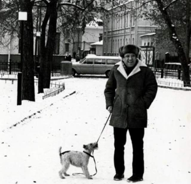 Юрий Никулин со своей собакой 