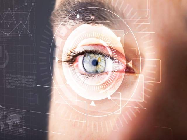 Чтобы получить полную картину за один раз, человеческий глаз совершает 2-3 саккады (скачкообразные автоматические движения глаза) в секунду.