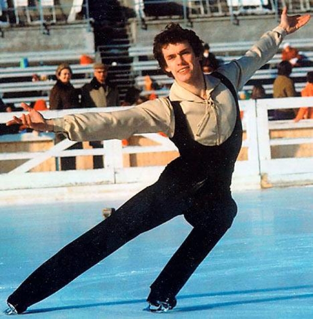 Джон Карри Диагноз ВИЧ олимпийскому чемпиону по фигурному катанию среди мужчин 1976 года, чемпиону мира и Европы был поставлен в 1987 году.