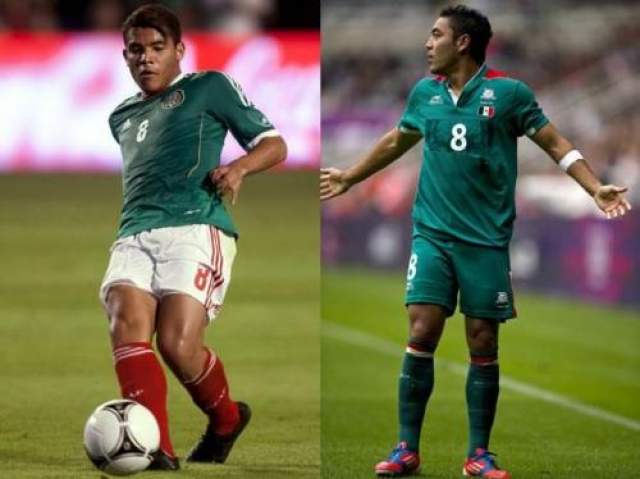 Будучи в Эквадоре во время товарищеской игры, несколько игроков из Мексики, включая Джонатана Лос Сантоса и Марко Фабиана вошли в свои номер в отеле с проститутками. 