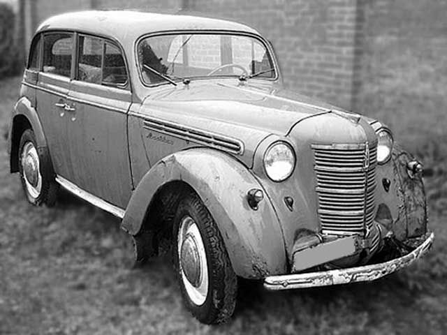 Москвич-401 1954 года даже не копия, а в чистом виде Опель Кадетт К38 образца 1938 года.