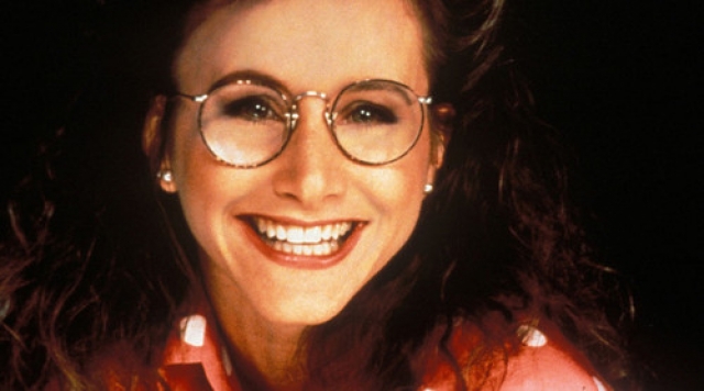 Гэбриэлль Картерис. Актрисе, в трех первых сезонах культового молодежного сериала 1990-х "Беверли-Хиллз 90210" игравшей роль 16-летней “ботанши” Андреи Цукерман, было 29.