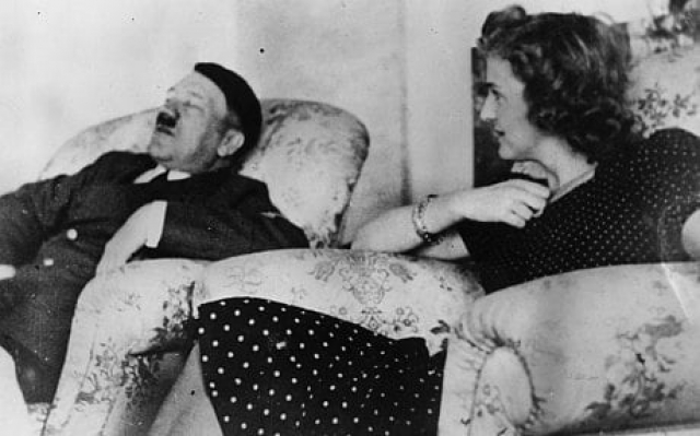 Только после самоубийства Гели в 1931 году Ева окончательно стала любовницей Адольфа. Под руководством Гитлера она начала саморазвиваться: следила за своей фигурой, занималась гимнастикой.