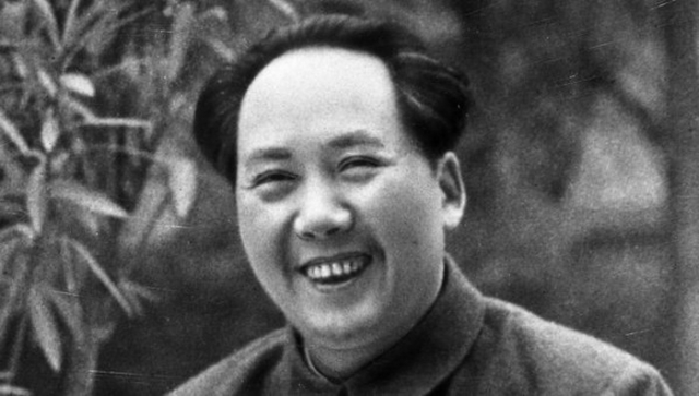Кроме этого Мао никогда не чистил зубы, а для свежести полоскал рот чаем и жевал чайные листья.