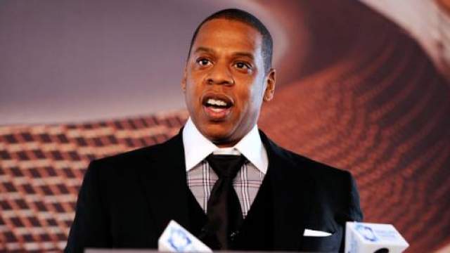 Причину, по которой это произошло, власти объяснили так: "Некоторые из песен Jay-Z содержит слишком много вульгарной лирики, а также нашили и грубости". 