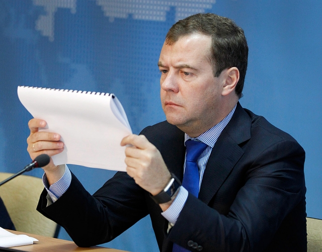 Дмитрий Медведев : "Я могу вам сказать только одно - никто никогда не вернется в 2007 год потому, что на дворе 2011 год".