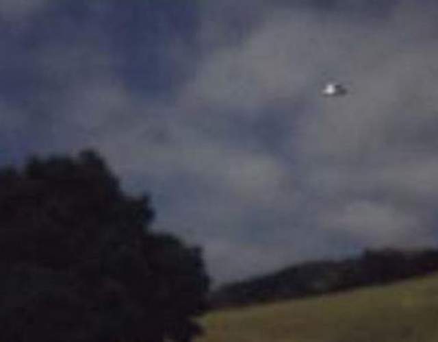 Фотография неопознанного летающего объекта сделанная в Шотландии, 1947 год