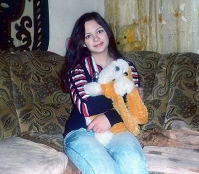 Обезображенное тело девушки, родившейся и проживавшей всю жизнь в Крыму, было найдено в ручье, недалеко от ее дома. По словам Биляла, Катя (христианка по вероисповеданию) "нарушила законы шариата", и о ее смерти он не сожалеет.