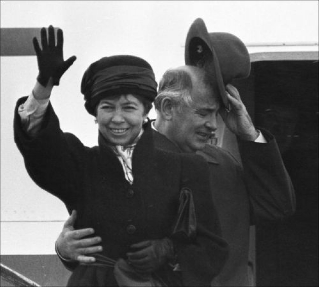 Через 32 года Горбачева избрали генеральным секретарем ЦК КПСС, и его супруга приступила к выполнению своих государственных обязанностей.